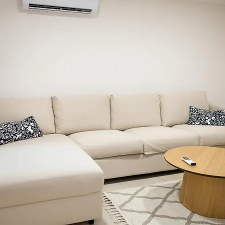 Private With 5bd, Pool & Stunning Sea Views By Flat Mаnаger