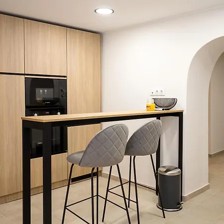 Villa Private With 5bd, Pool & Stunning Sea Views By Flat Mаnаger *