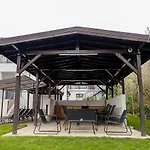 Private With 5bd, Pool&stunning Sea Views By Flat Mаnаger Варна