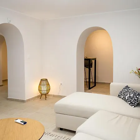 Private With 5bd, Pool & Stunning Sea Views By Flat Mаnаger