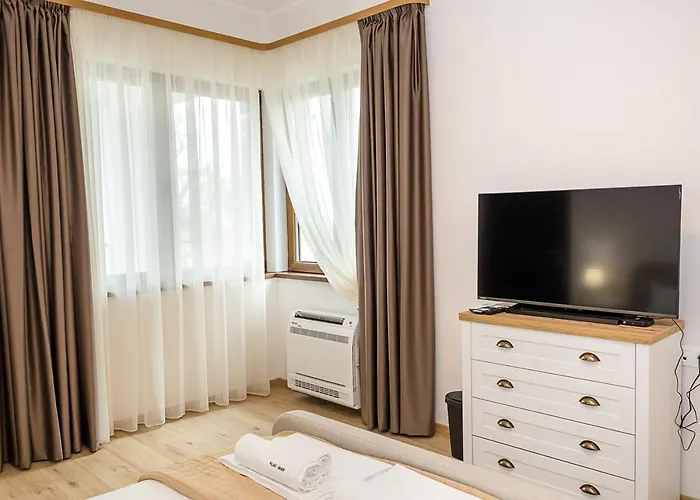 Луксозна вила Private With 5bd, Pool & Stunning Sea Views By Flat Mаnаger *