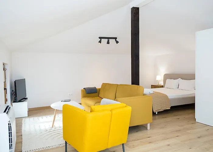 Луксозна вила Private With 5bd, Pool & Stunning Sea Views By Flat Mаnаger *