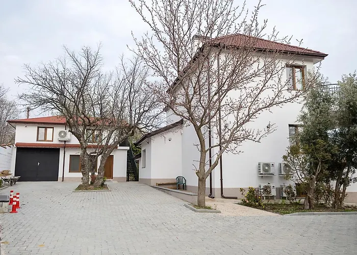 Private With 5bd, Pool & Stunning Sea Views By Flat Mаnаger Луксозна вила