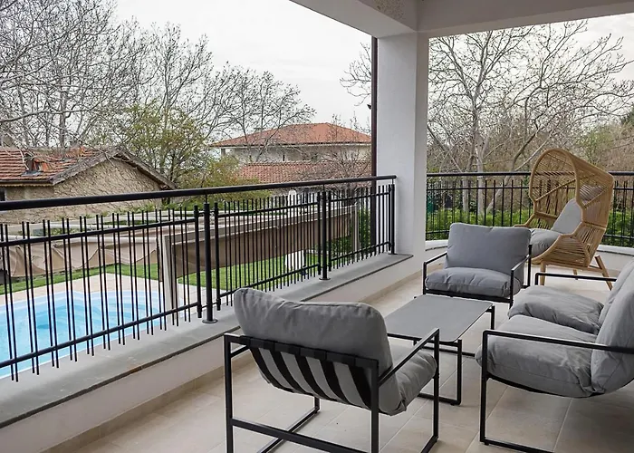 Луксозна вила Private With 5bd, Pool & Stunning Sea Views By Flat Mаnаger